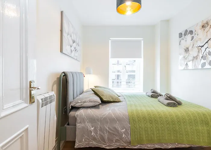 Spacious 3br In Temple Bar *